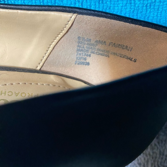 Ana Black Pump - Picture 5 of 5